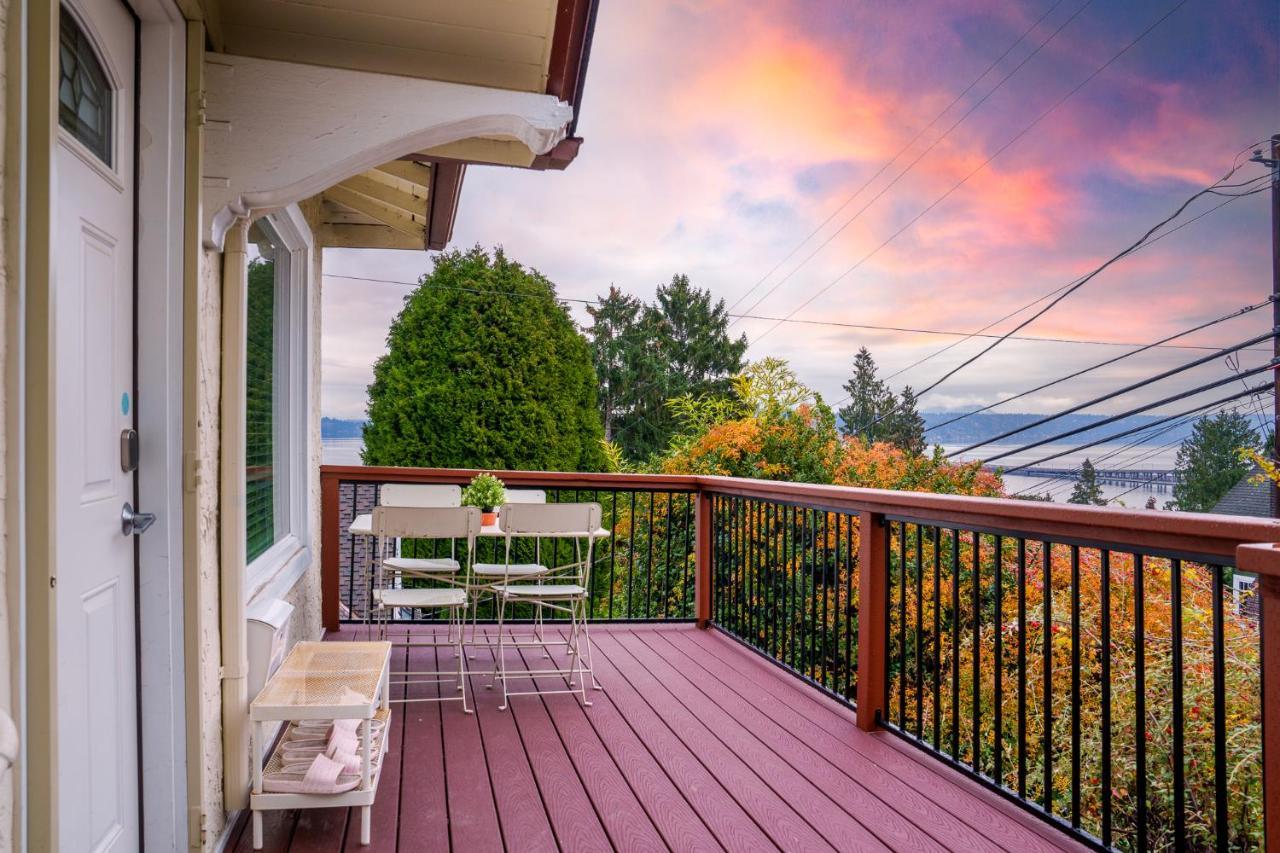 Sunrise On Lake Washington Villa Seattle Eksteriør billede